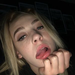 Meet your Posher, Dillon